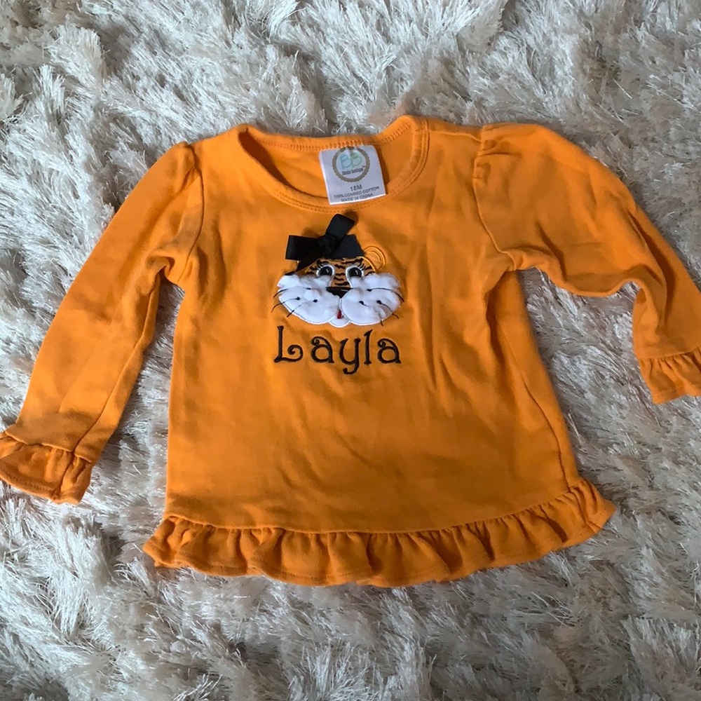Tiger appliqué shirt